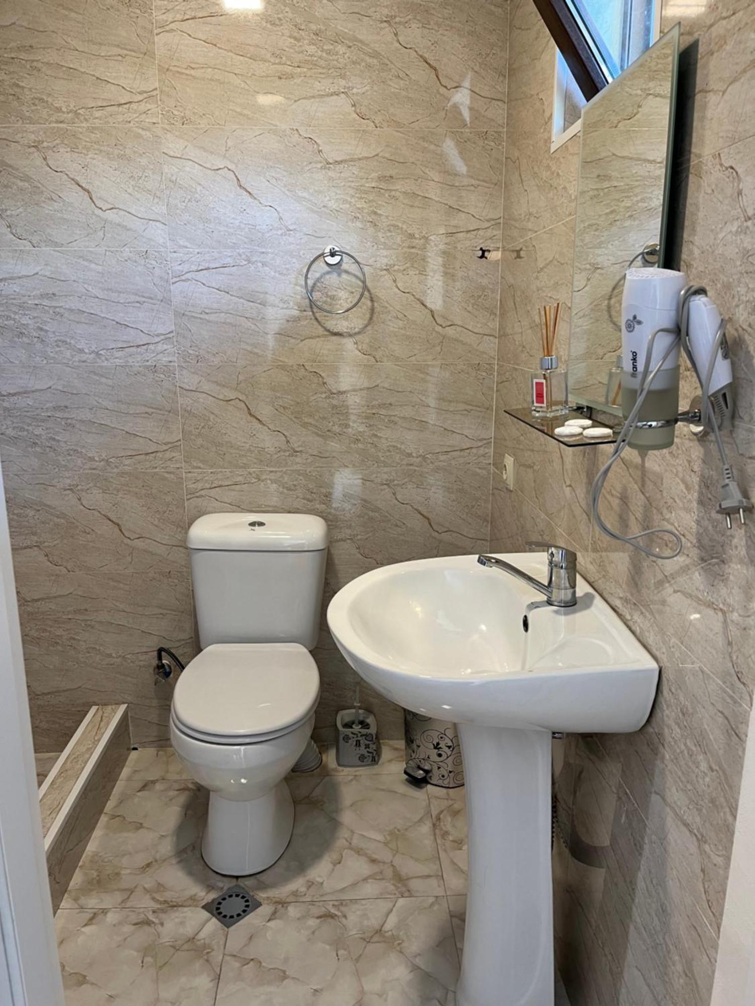 Soso Burduli'S Guesthouse Kazbegi Eksteriør bilde