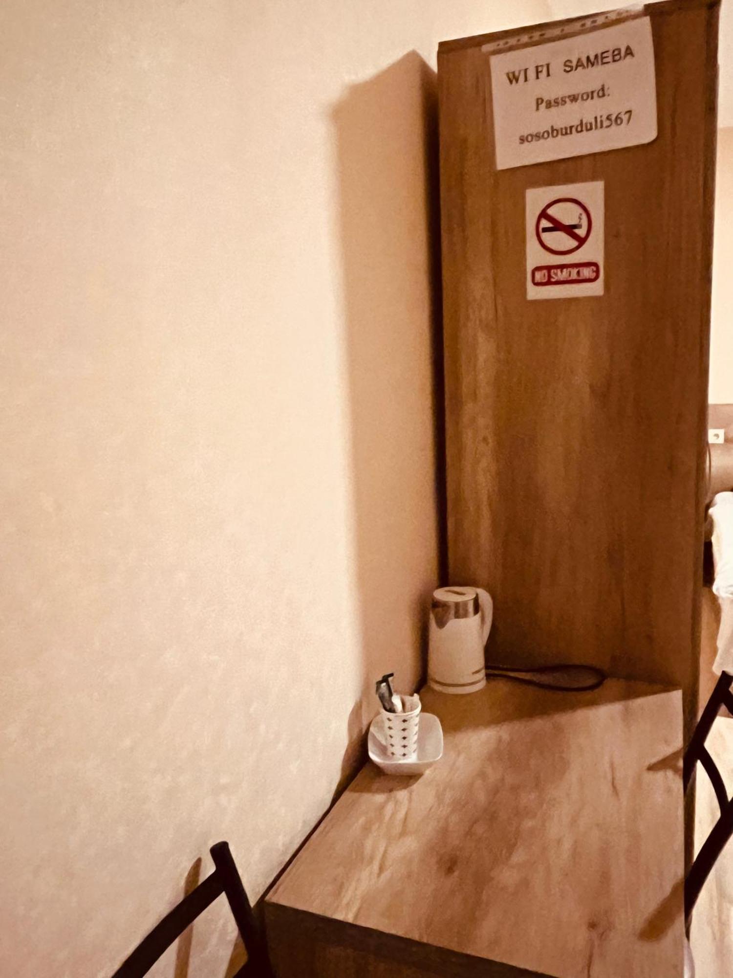 Soso Burduli'S Guesthouse Kazbegi Eksteriør bilde