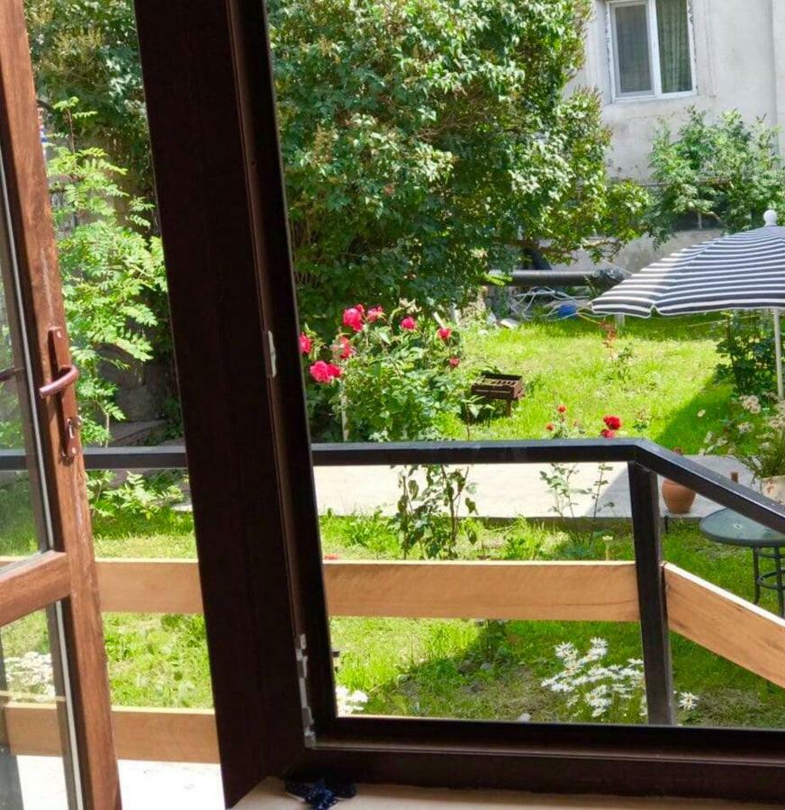 Soso Burduli'S Guesthouse Kazbegi Eksteriør bilde
